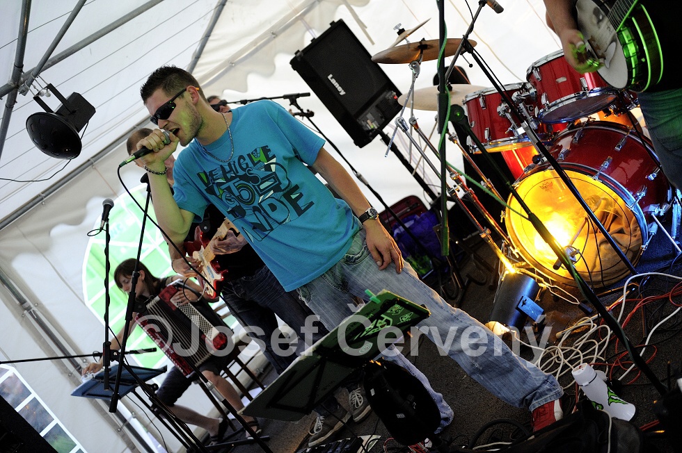 img00296.jpg