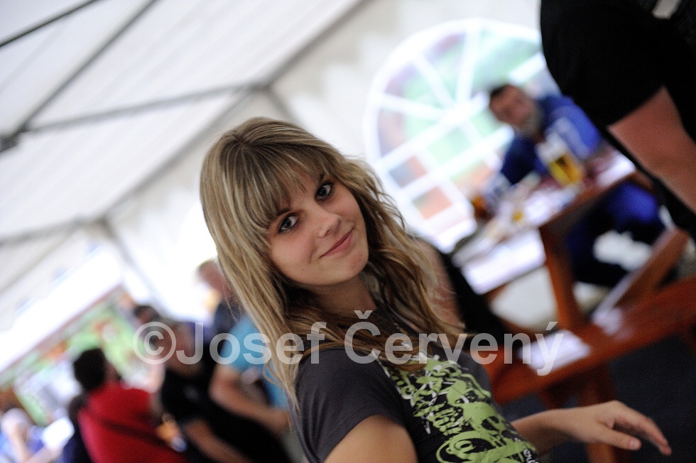 img00305.jpg