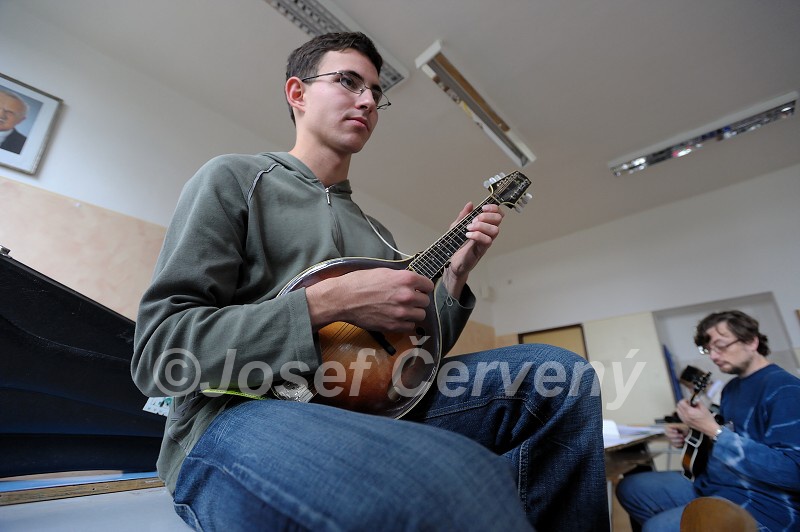 img00084.jpg