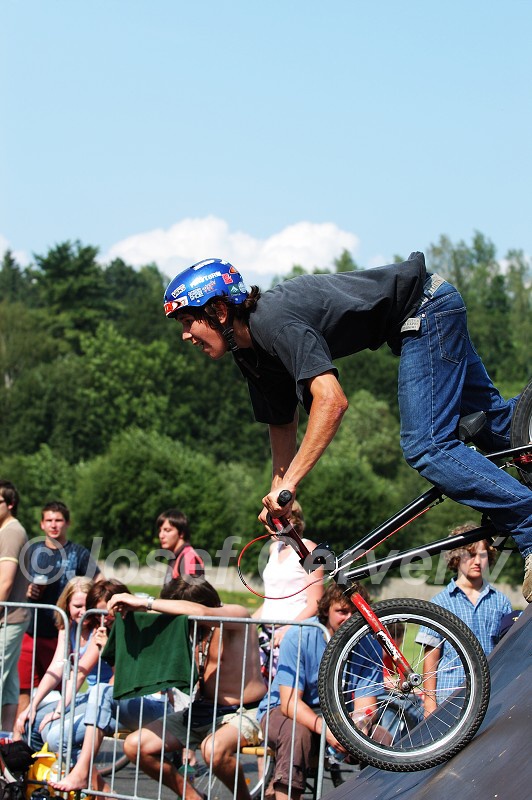 img00126.jpg