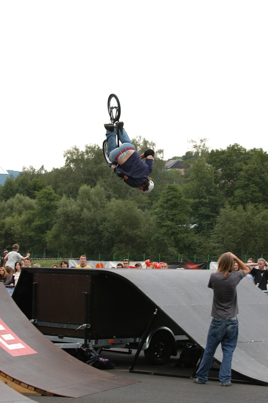 img00077.jpg