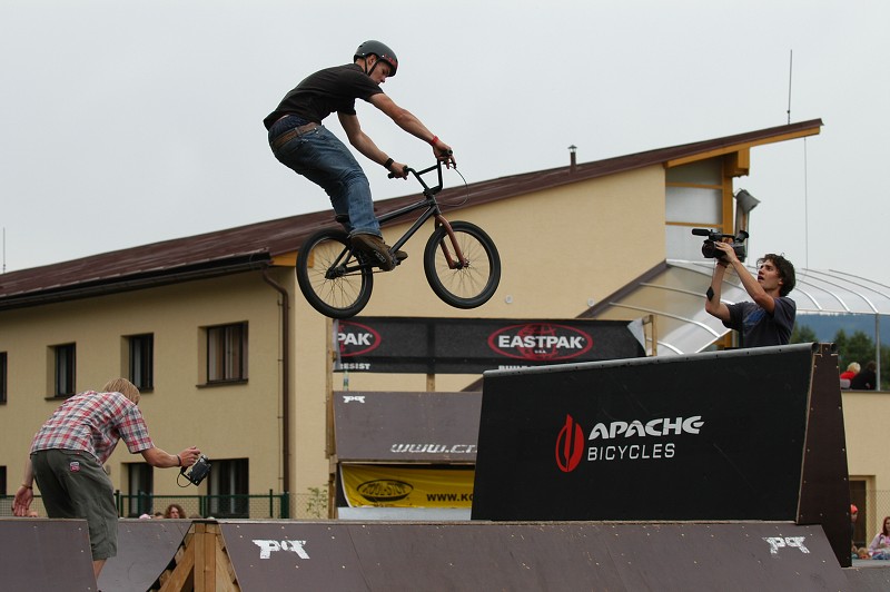 img00122.jpg