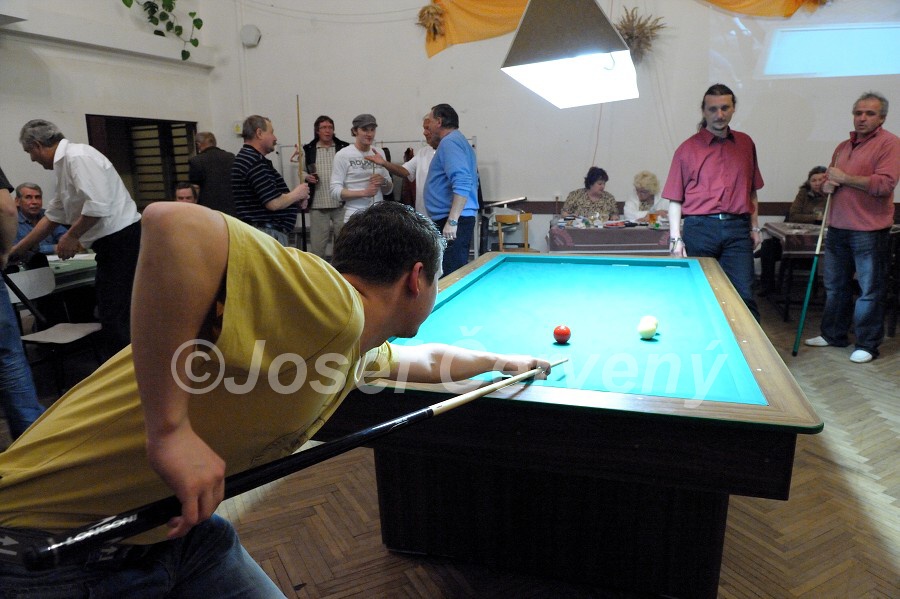 img00107.jpg