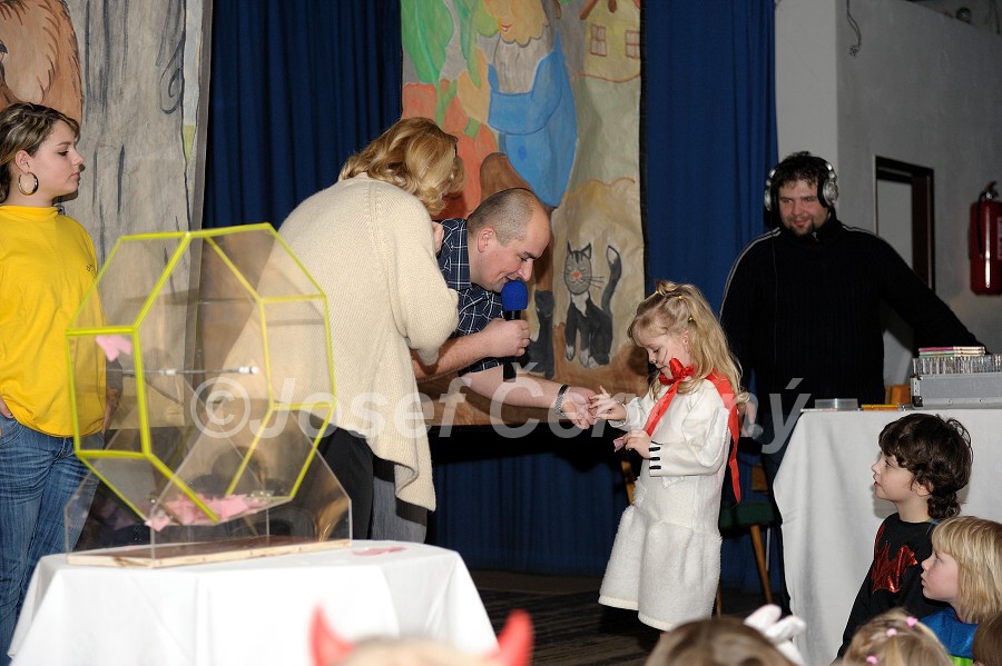 img00115.jpg