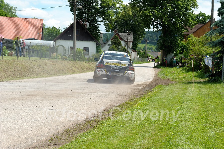 img00196.jpg