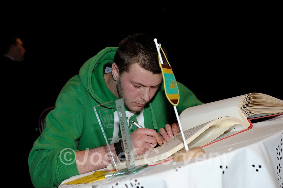 img00028.jpg