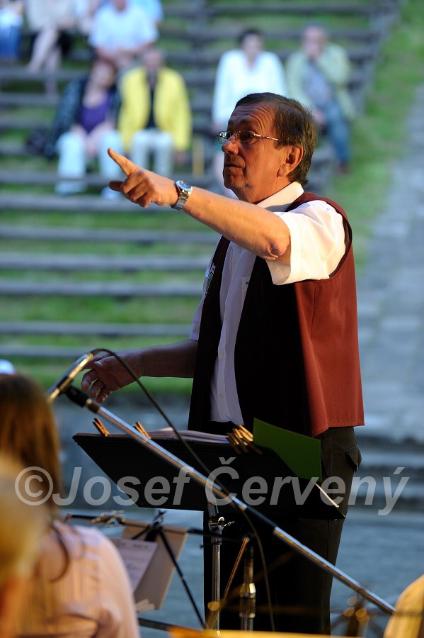 img00082.jpg