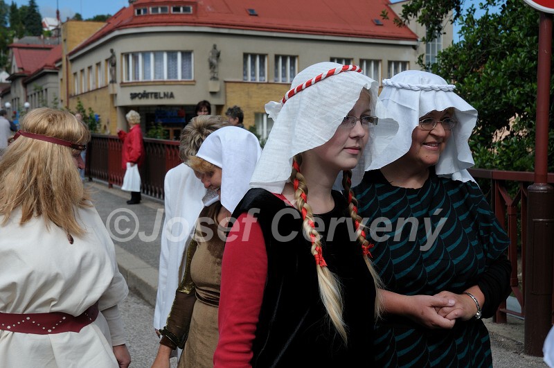 img00107.jpg