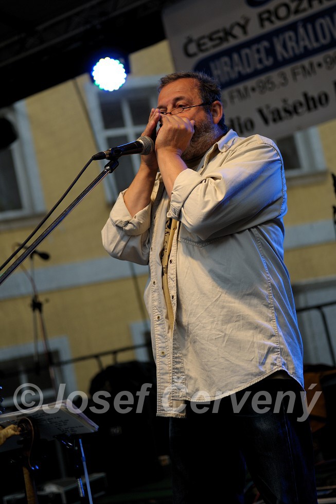img00099.jpg